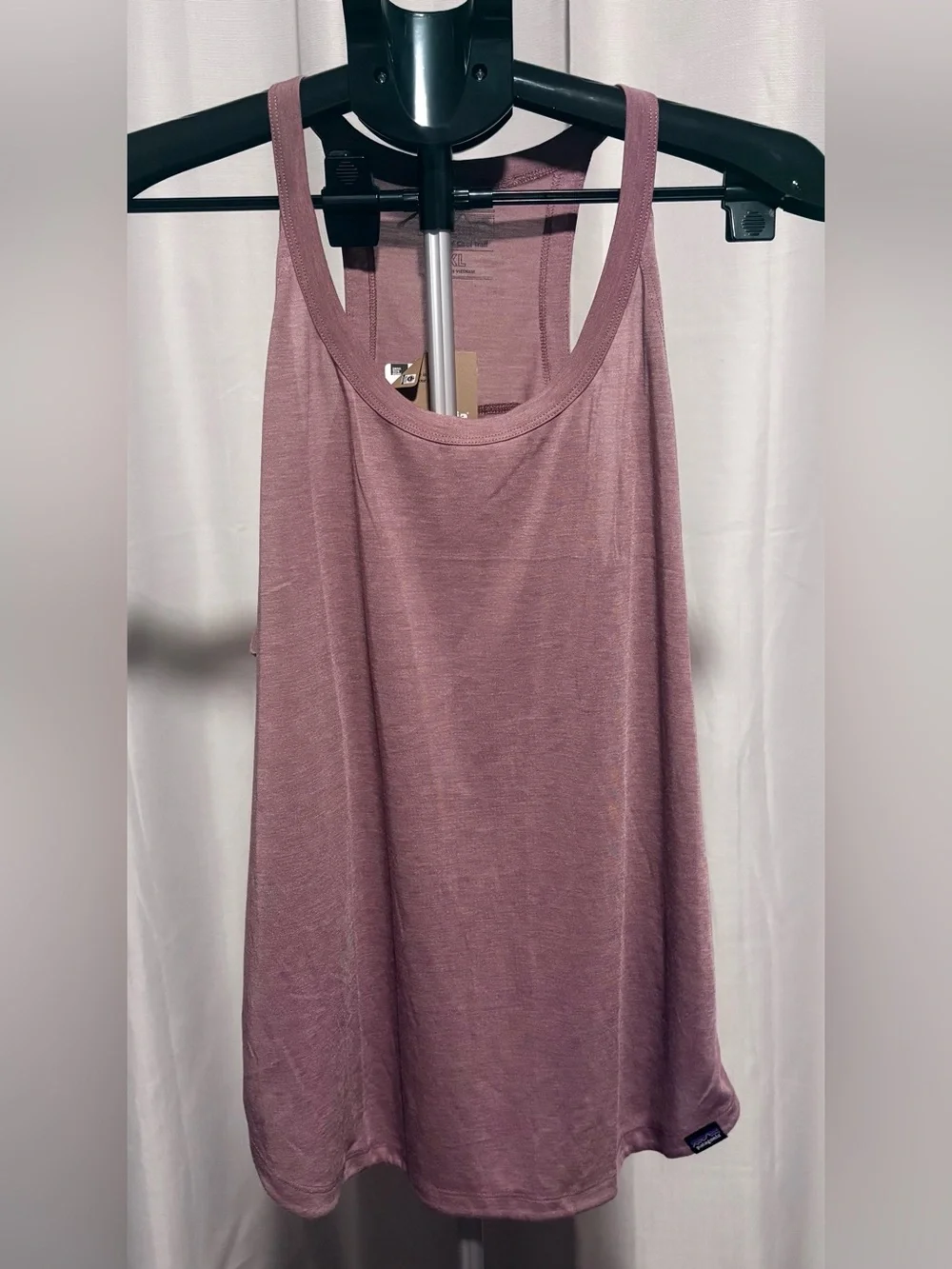 Patagonia Women’s Capilene Cool Trail Tank in size XL NWT - Picture 3 of 10